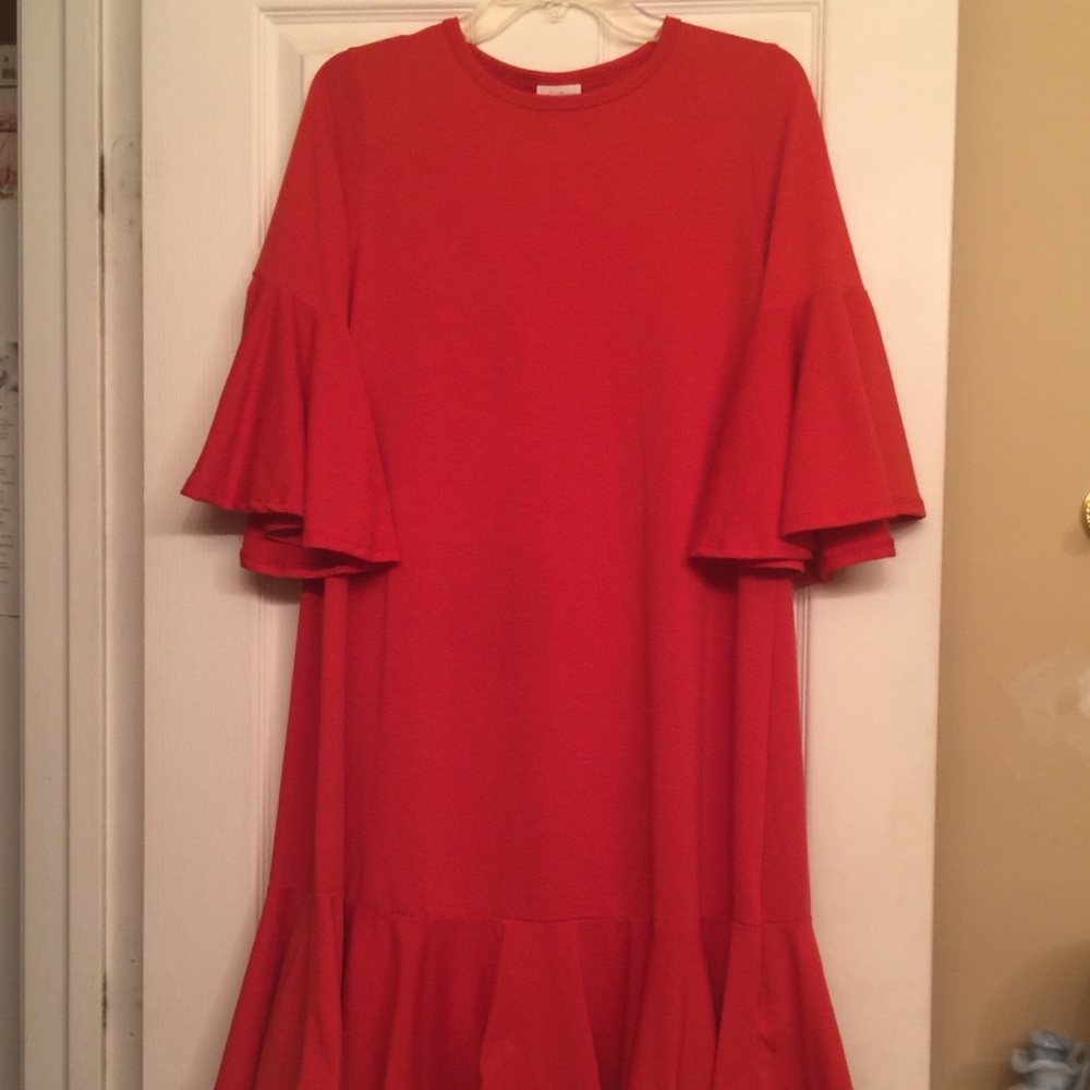 💛 {LuLaRoe} Maurine Red Dress